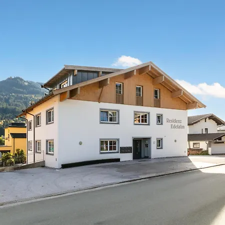 Edelalm Residenz 7 *